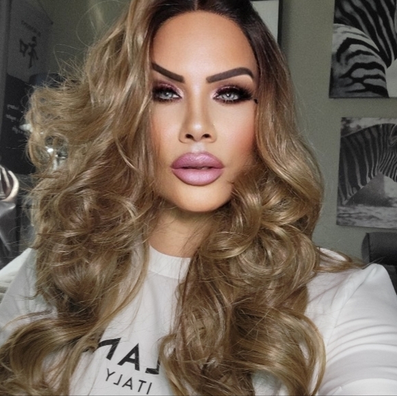 Brand New Lite brown wig - Picture 4 of 16